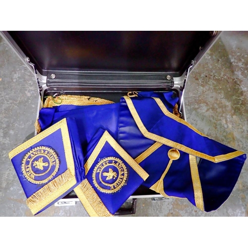 1234 - West Lancashire Masonic lodge apron, cuffs and sash. WITHOUT CASE UK P&P Group 2 (£20+VAT for the fi... 