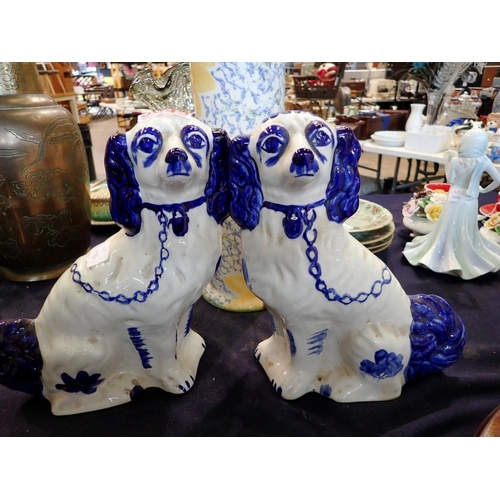 1268 - Pair of blue and white Staffordshire spaniels. Not available for in-house P&P