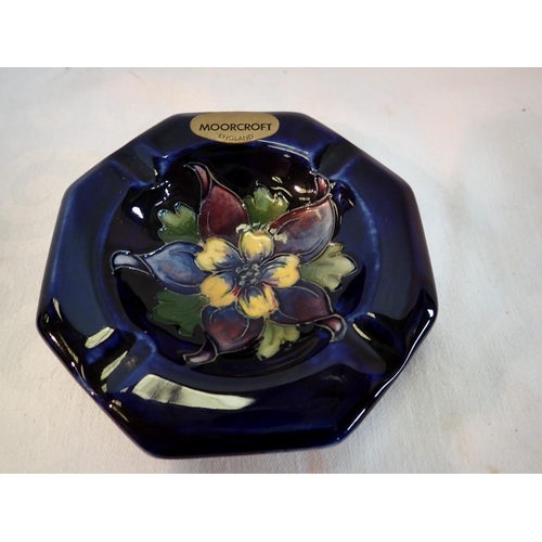 1269 - Moorcroft Iris floral blue dish/ceramic ashtray. UK P&P Group 1 (£16+VAT for the first lot and £2+VA... 