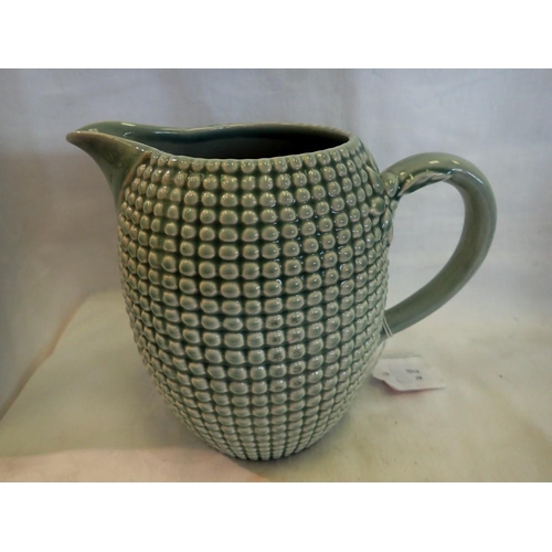 1298 - Green Clarice Cliff jug, H: 20 cm. Not available for in-house P&P