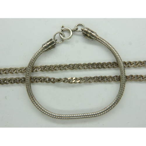 19 - 925 silver necklace and bracelet, 25g. UK P&P Group 1 (£16+VAT for the first lot and £2+VAT for subs... 