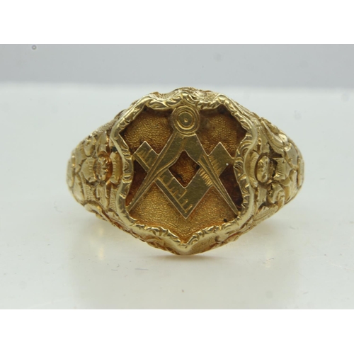 2 - Unmarked heavy gauge 18ct gold Masonic signet ring, size S, 16.2g. UK P&P Group 0 (£6+VAT for the fi... 