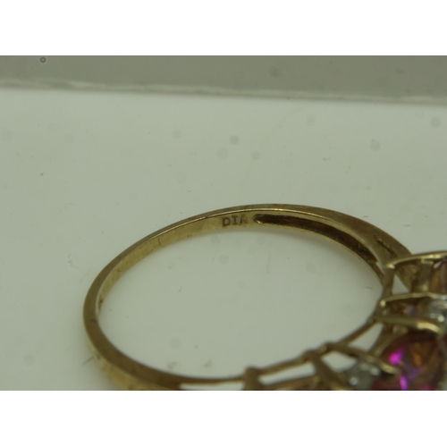 3 - 9ct gold ladies ring with three pink stones, size P, 1.9g. UK P&P Group 0 (£6+VAT for the first lot ... 