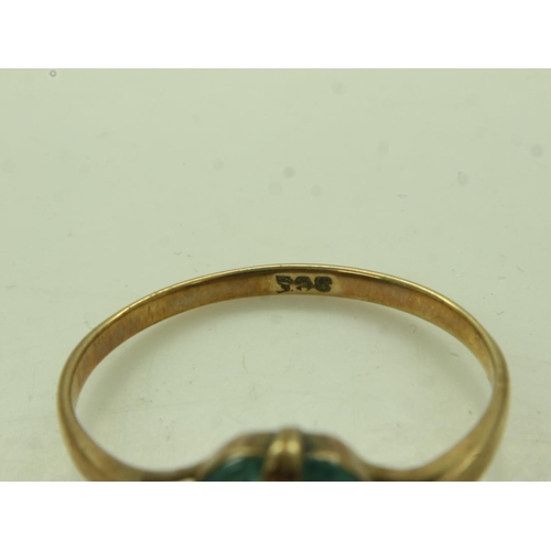 34 - 9ct gold ring set with a blue semi-precious stone, size W, 2.5g. UK P&P Group 0 (£6+VAT for the firs... 