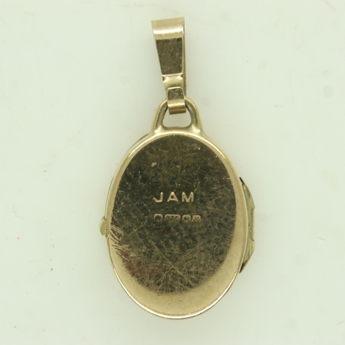 36 - 9ct gold oval locket, drop L: 22 mm, 1.9. UK P&P Group 0 (£6+VAT for the first lot and £1+VAT for su... 