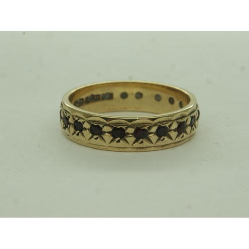 4 - 9ct gold ring set with garnets, size L, 2.8g. UK P&P Group 0 (£6+VAT for the first lot and £1+VAT fo... 