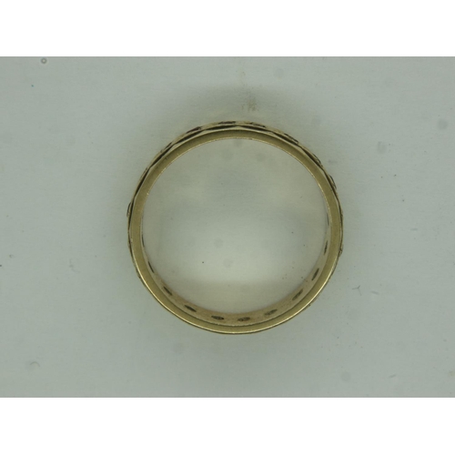 4 - 9ct gold ring set with garnets, size L, 2.8g. UK P&P Group 0 (£6+VAT for the first lot and £1+VAT fo... 