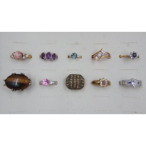 54 - Cased group of ten ladies dress rings, various sizes from M-R. UK P&P Group 1 (£16+VAT for the first... 