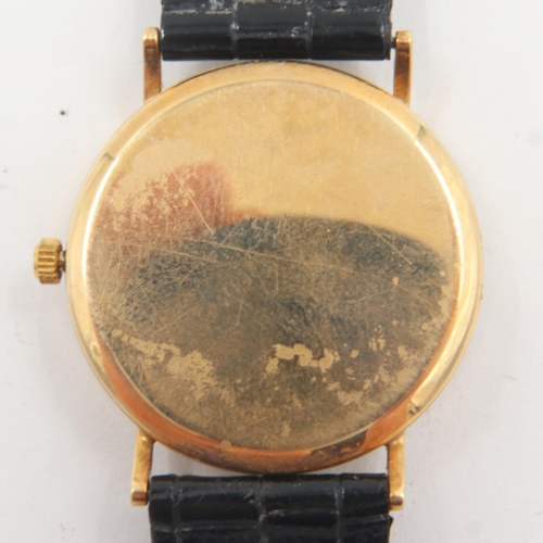 72 - Sovereign branded 9ct gold gents wristwatch, on a leather strap with original box and instructions. ... 