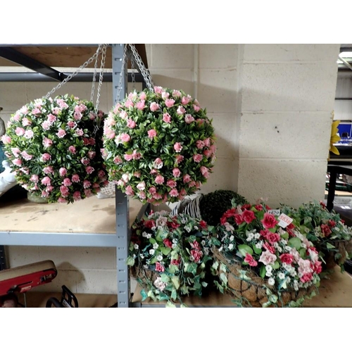 1670 - Six hanging baskets and five plastic hanging floral balls. Not available for in-house P&P