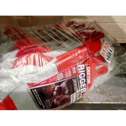 1681 - Sealed Dekton rigger gloves x12. UK P&P Group 2 (£20+VAT for the first lot and £4+VAT for subsequent... 