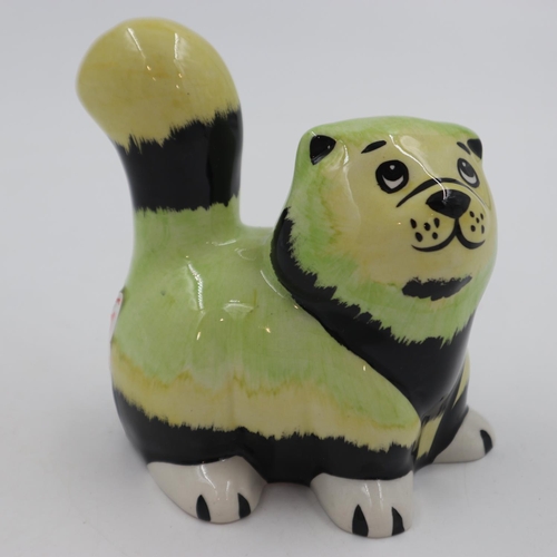 144 - Lorna Bailey cat, Fluffy, no cracks or chips, H: 13 cm. UK P&P Group 1 (£16+VAT for the first lot an... 