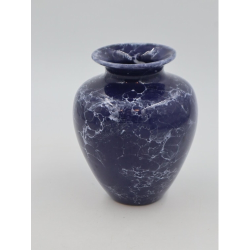 253 - Blue Chinese vase with marble effect glaze, H: 18 cm. UK P&P Group 2 (£20+VAT for the first lot and ... 