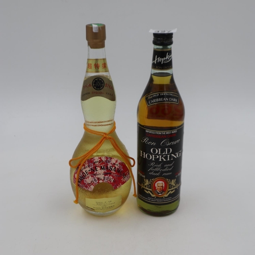 327 - 70cl bottle of Ron Oscuro Old Hopking Caribbean dark rum and a 72cl bottle of Sake. UK P&P Group 3 (... 