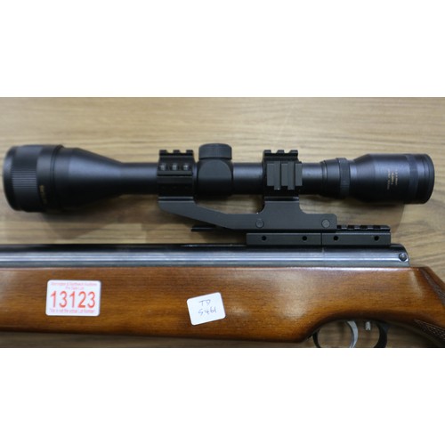 2036 - Weihrauch HW80 with Tasco 4 x 40 sight, Huggett silencer and canvas case, serial number 916326. UK P... 