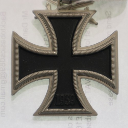 2246 - Replica German WWII Knights cross and an Iron cross. UK P&P Group 1 (£16+VAT for the first lot and £... 