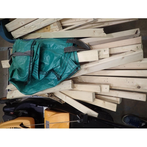 1674A - Large container full of stud wall off cuts for projectors or firewood. Not available for in-house P&... 