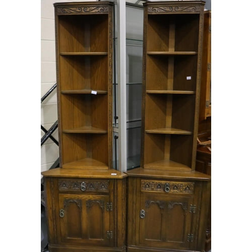 2051 - Old Charm pair of oak floor-standing corner cupboards, each W: 68 cm, H: 198 cm. Not available for i... 