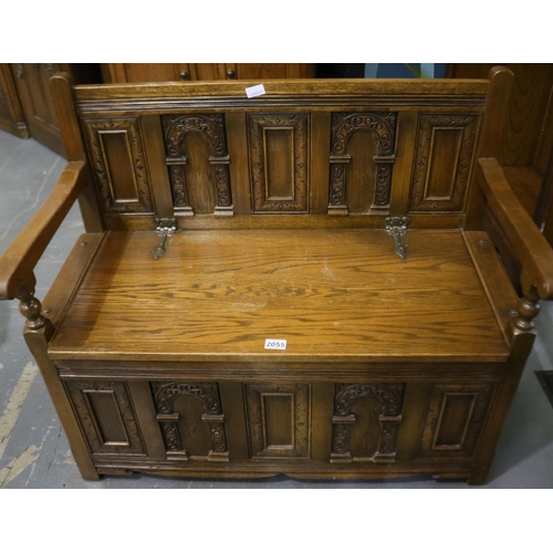 2055 - Old Charm oak Monks Bench, with panelled backrest and hinged box-seat, 97 x 50 x 85 cm H. Not availa... 