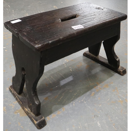 2086 - 18th century oak joint stool, 57 x 28 x 34 cm H, some joints loose. Not available for in-house P&P