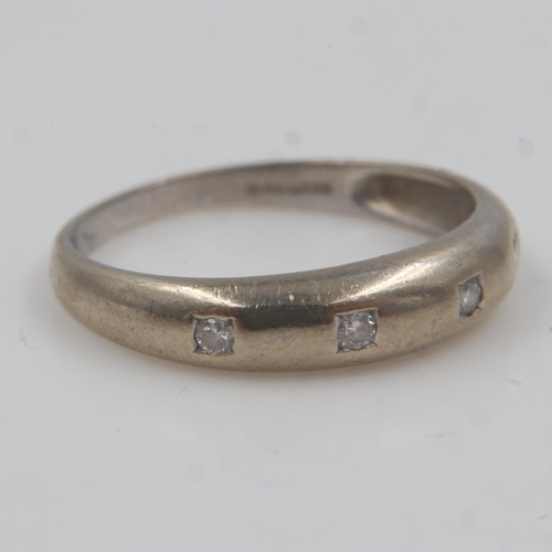 23 - 18ct gold ring set with five diamonds, 0.08cts, size L, 2.3g. UK P&P Group 0 (£6+VAT for the first l... 