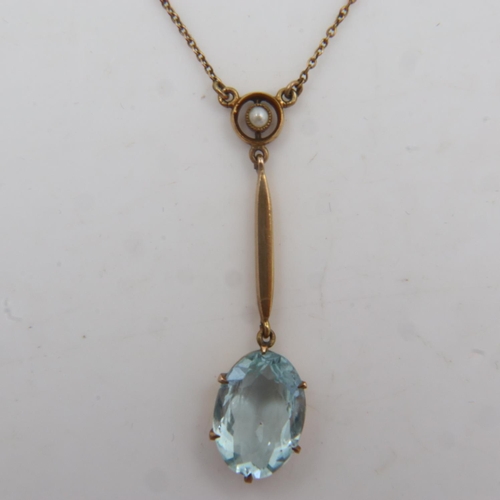 27 - 9ct gold drop pendant necklace set with aquamarine, 2.5g. UK P&P Group 0 (£6+VAT for the first lot a... 