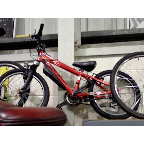 1003 - Land rover Cordonza childs bike. Not available for in-house P&P