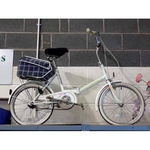 1009 - Unisport Universal folding bike. No visible damage, appears roadworthy. Not available for in-house P... 