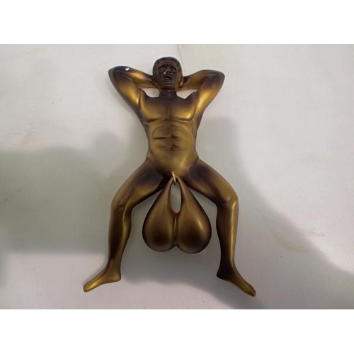 1067 - Bronze effect fertility door knocker. UK P&P Group 1 (£16+VAT for the first lot and £2+VAT for subse... 