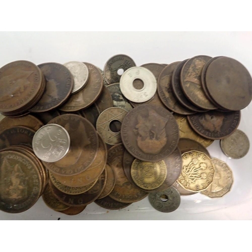 1073 - Mixed coins weighing 460g. UK P&P Group 1 (£16+VAT for the first lot and £2+VAT for subsequent lots)