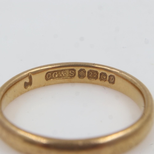 67 - 22ct gold band ring, size J, 2.9g. UK P&P Group 0 (£6+VAT for the first lot and £1+VAT for subsequen... 