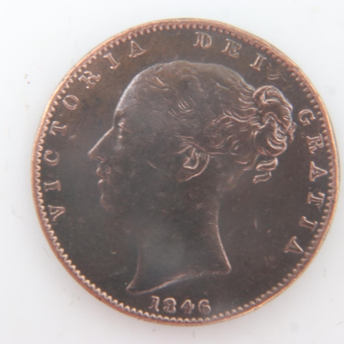 137 - 1846 - Bun head farthing of queen Victoria. UK P&P Group 1 (£16+VAT for the first lot and £2+VAT for... 