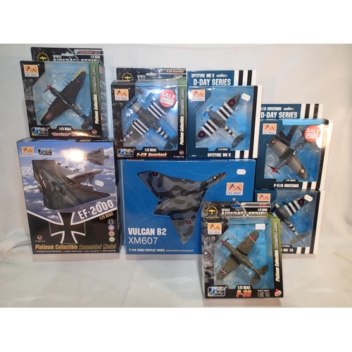 2022 - Seven boxed Easy-Model 1/72 scale models, new old stock, excellent condition, and a boxed Vulcan B2 ... 