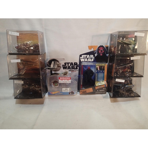 2031 - Six boxed Star Wars diecast model ships and two figures, excellent condition. UK P&P Group 1 (£16+VA... 