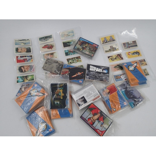 2195 - Collection of collectors cards to include Stingray, Captain Scarlett, Space 1999 and Thunderbirds. U... 