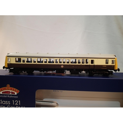 2239 - OO scale Bachmann 35-525Z, class 121 railcar, chocolate/cream, W55020, GWR 150 Anniversary, near min... 