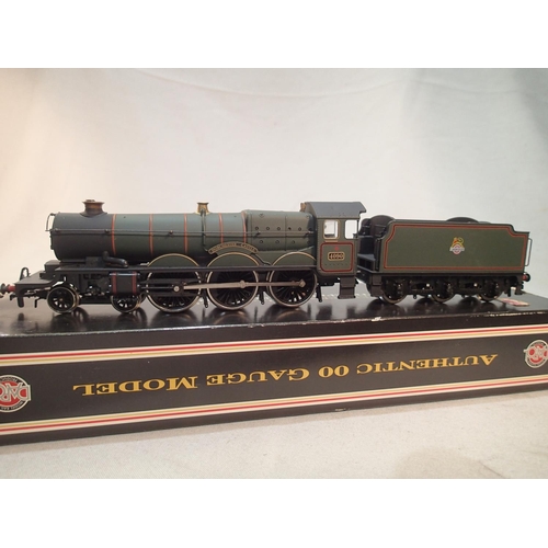 2244 - OO scale Dapol, Dorchester Castle, 4090, with Hawksworth tender, BR green, early crest, near mint, b... 