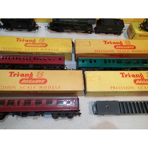 2276 - Triang TT gauge locomotives and rolling stock, Clan Line, Windsor Castle, five Jinty, 0.6.0 diesel, ... 