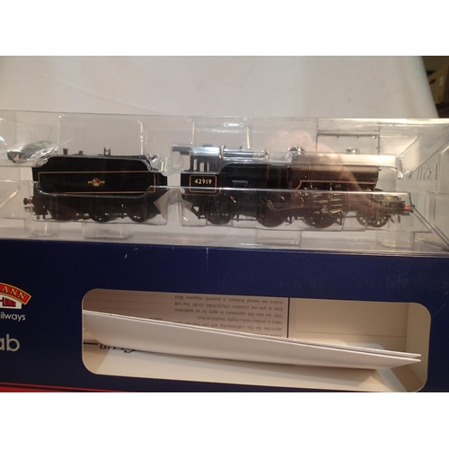 2301 - OO scale Bachmann 32-180, crab, 42919, black, late crest, near mint, storage wear to box. UK P&P Gro... 