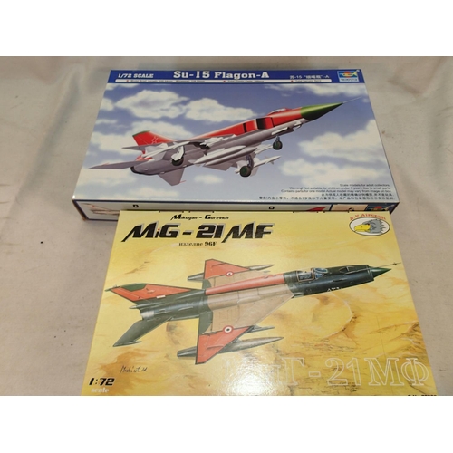 2356 - 1/72 scale Trumpeter-SU15 Flagon A RV aircraft, MiG-21, both appear complete, unchecked. UK P&P Grou... 