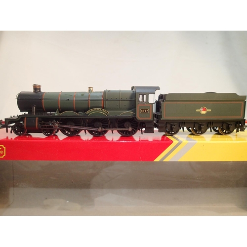 2399 - OO scale Hornby R3499, Hall class, Helmingham Hall, 6947, BR green, late crest, near mint, box with ... 