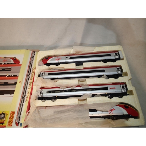 2416 - OO scale Hornby R2467 Virgin Trains, four car Pendolino, tilt action and lights, excellent condition... 