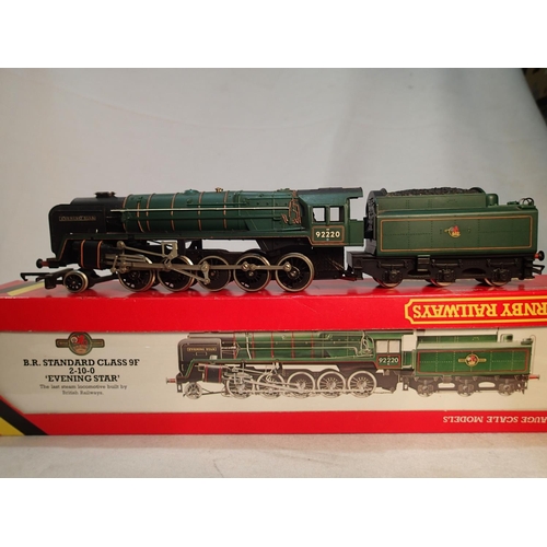 2422 - OO scale Hornby R065, Evening Star, excellent condition, box with wear. UK P&P Group 1 (£16+VAT for ... 