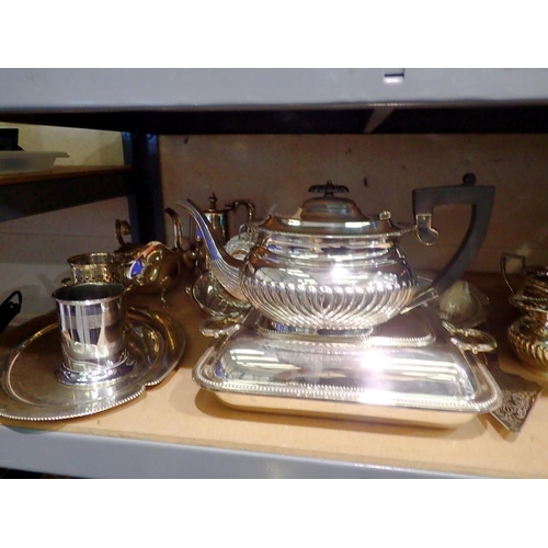 1041 - Quantity of good quality silver plate. Not available for in-house P&P