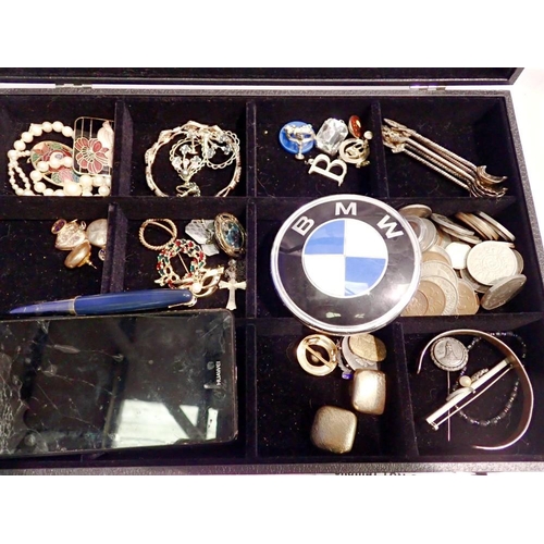 1119 - Quantity of coins, jewellery, BMW badge and a Huawei mobile phone. UK P&P Group 2 (£20+VAT for the f... 