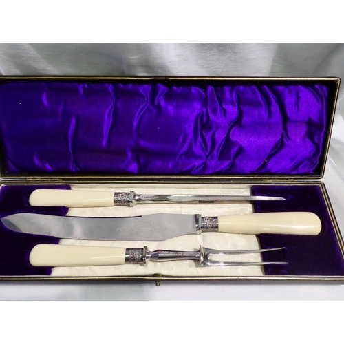 1123 - Vintage carving set by Robert Mosley and Co Sheffield, appears unused. UK P&P Group 2 (£20+VAT for t... 