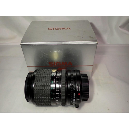 1134 - Boxed Sigma 28-70 3.5-4.5 lens for Canon. UK P&P Group 2 (£20+VAT for the first lot and £4+VAT for s... 