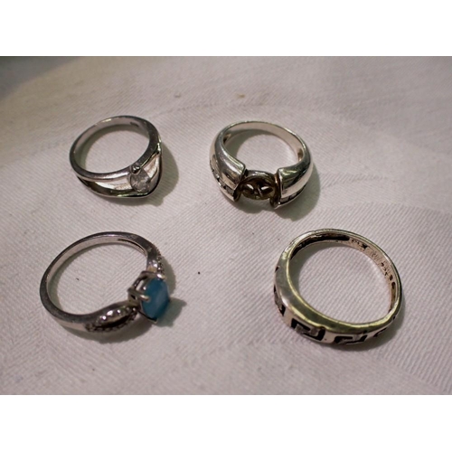 1156 - Four silver rings. UK P&P Group 1 (£16+VAT for the first lot and £2+VAT for subsequent lots)