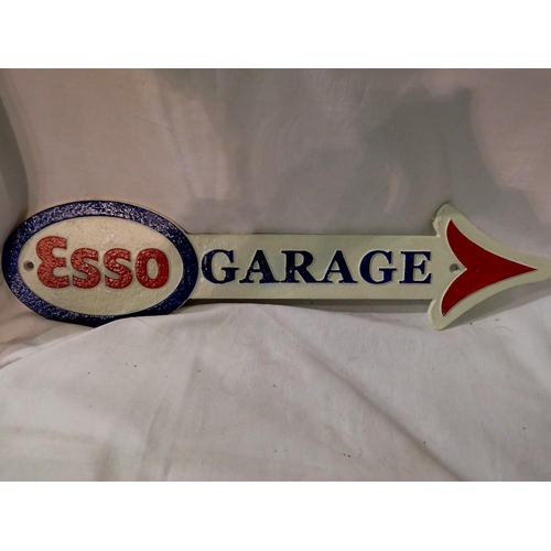 1191 - Cast iron Esso garage arrow, W: 46 cm. UK P&P Group 2 (£20+VAT for the first lot and £4+VAT for subs... 