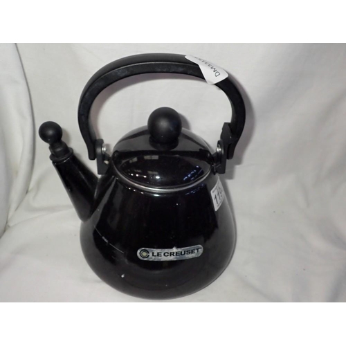 1194 - Le Creuset 1.6l kettle, in black. Not available for in-house P&P